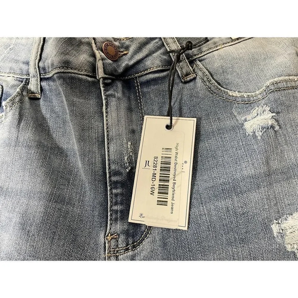 Judy Blue High Rise 16W Light Wash Stretch Denim Women’s Boyfriend Fit Jeans - Picture 4 of 13